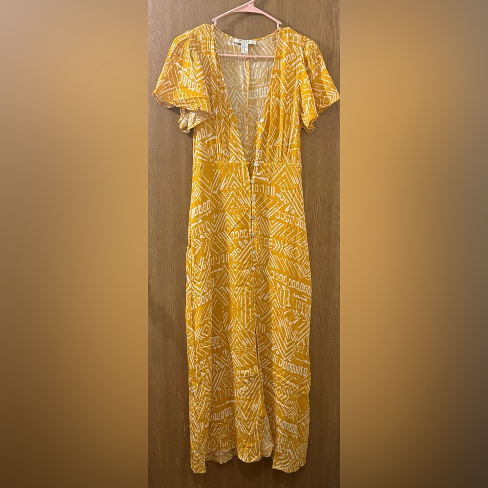 Forever 21 Contemporary Yellow and White Pattern Dress